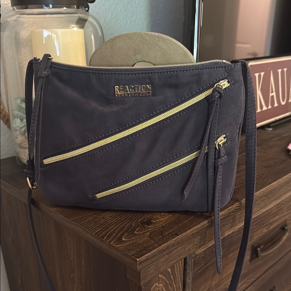 Kenneth Cole Reaction Blue Crossbody Bag with Diagonal Gold Zippers